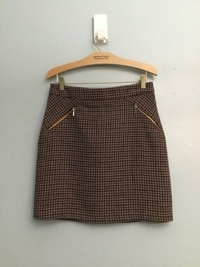Atmosphere skirt size 6US